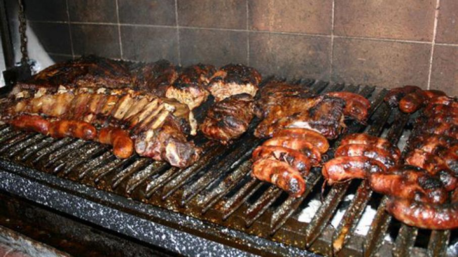 Cuál es la mejor parrilla para hacer un asado argentino? - Brasas y Sabores
