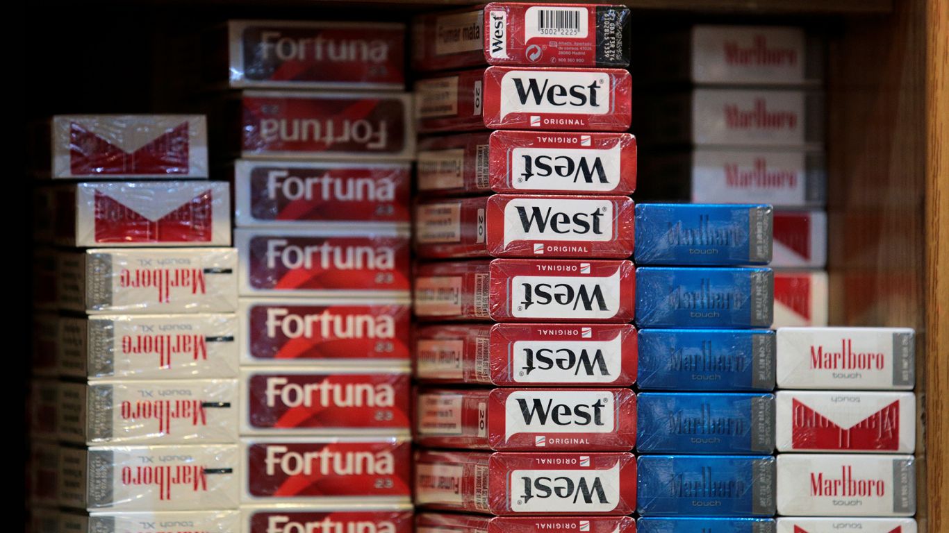 Entra en vigor un pacto global para combatir el contrabando de tabaco