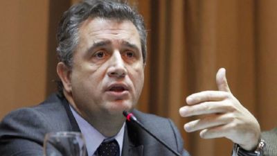 "El Gobierno es un loquero"