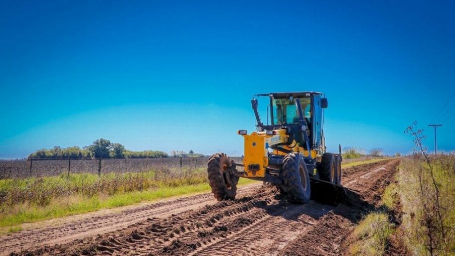 Reparan 4.000 kilómetros de caminos rurales troncales en la provincia de Buenos Aires