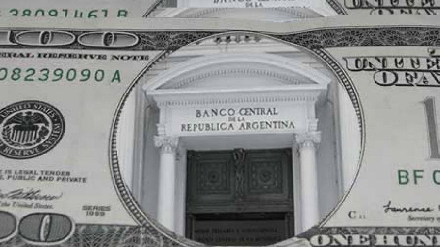El BCRA vendió USD 130 millones en el mercado y el saldo negativo acumula USD 600 millones en octubre