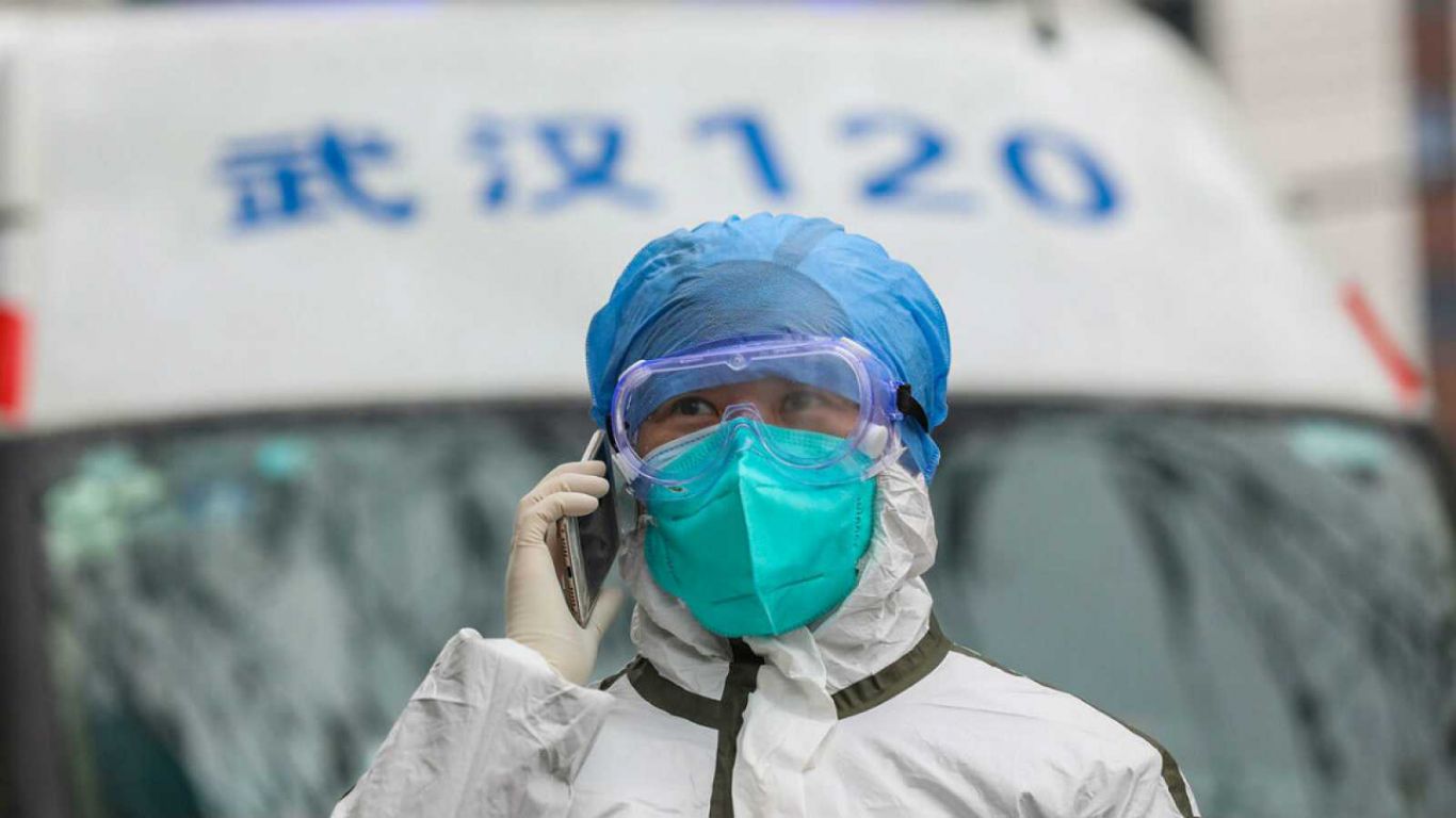  Se esparce una cepa de coronavirus seis veces más infecciosa 
