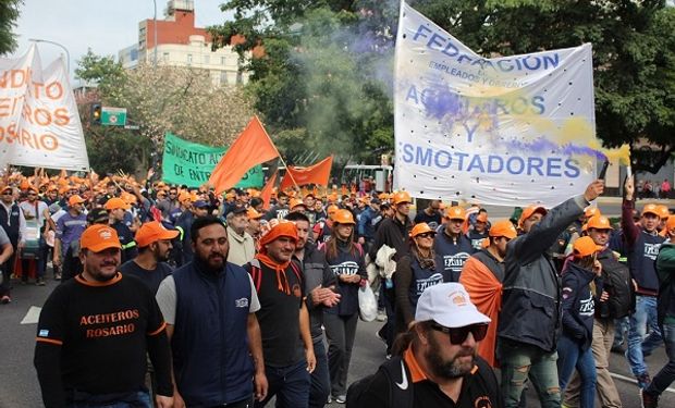 La agroindustria denunció que el sindicato aceitero lanzó otro paro por un conflicto en una empresa
