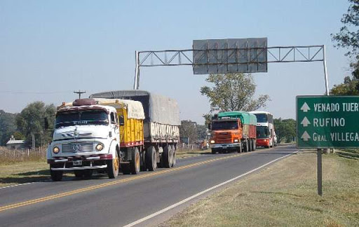 Empresarios del Transporte Automotor de Cargas se presentaron ante la Corte Suprema para respaldar capítulo laboral del DNU 70