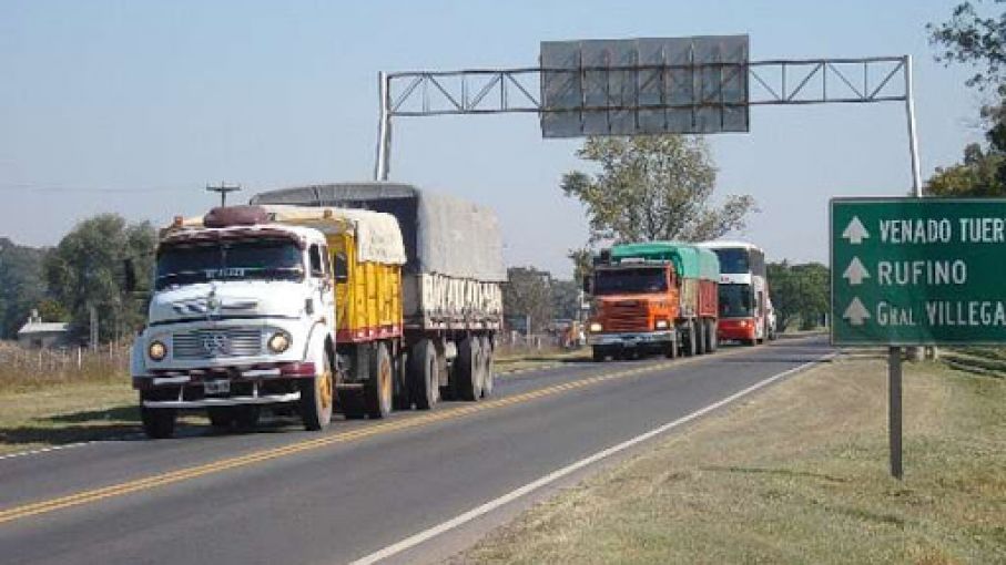 Empresarios del Transporte Automotor de Cargas se presentaron ante la Corte Suprema para respaldar capítulo laboral del DNU 70