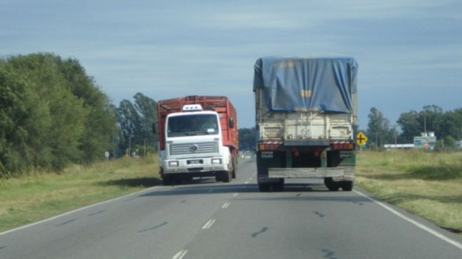 Transportistas piden bajar el precio del gasoil