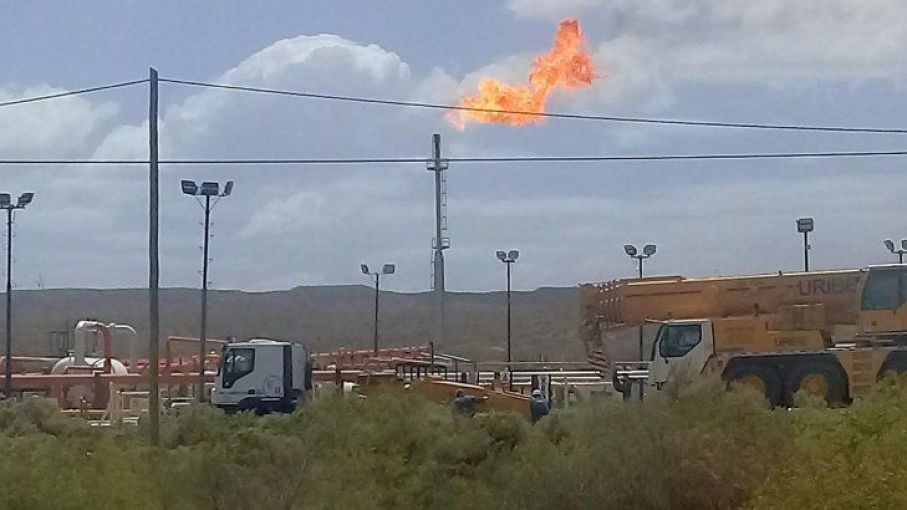 Petróleo: el Gobierno le puso precio al 'barril criollo', 45 dólares