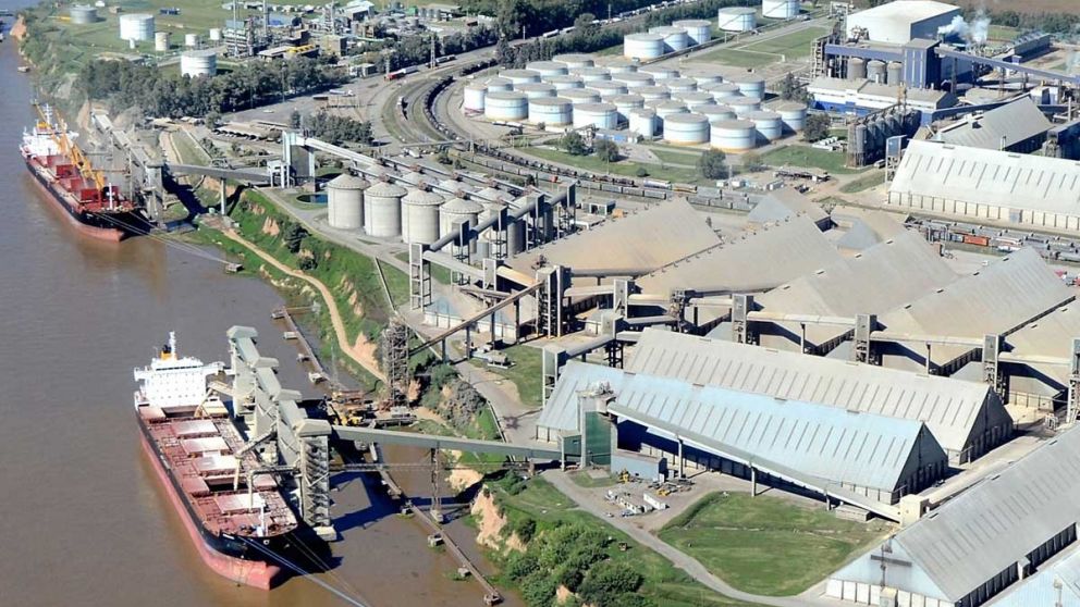 Qu empresas encabezan el podio de agroexportadores ?