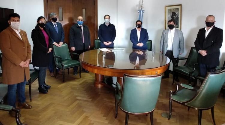Firman convenios con el Gobierno nacional para obras 