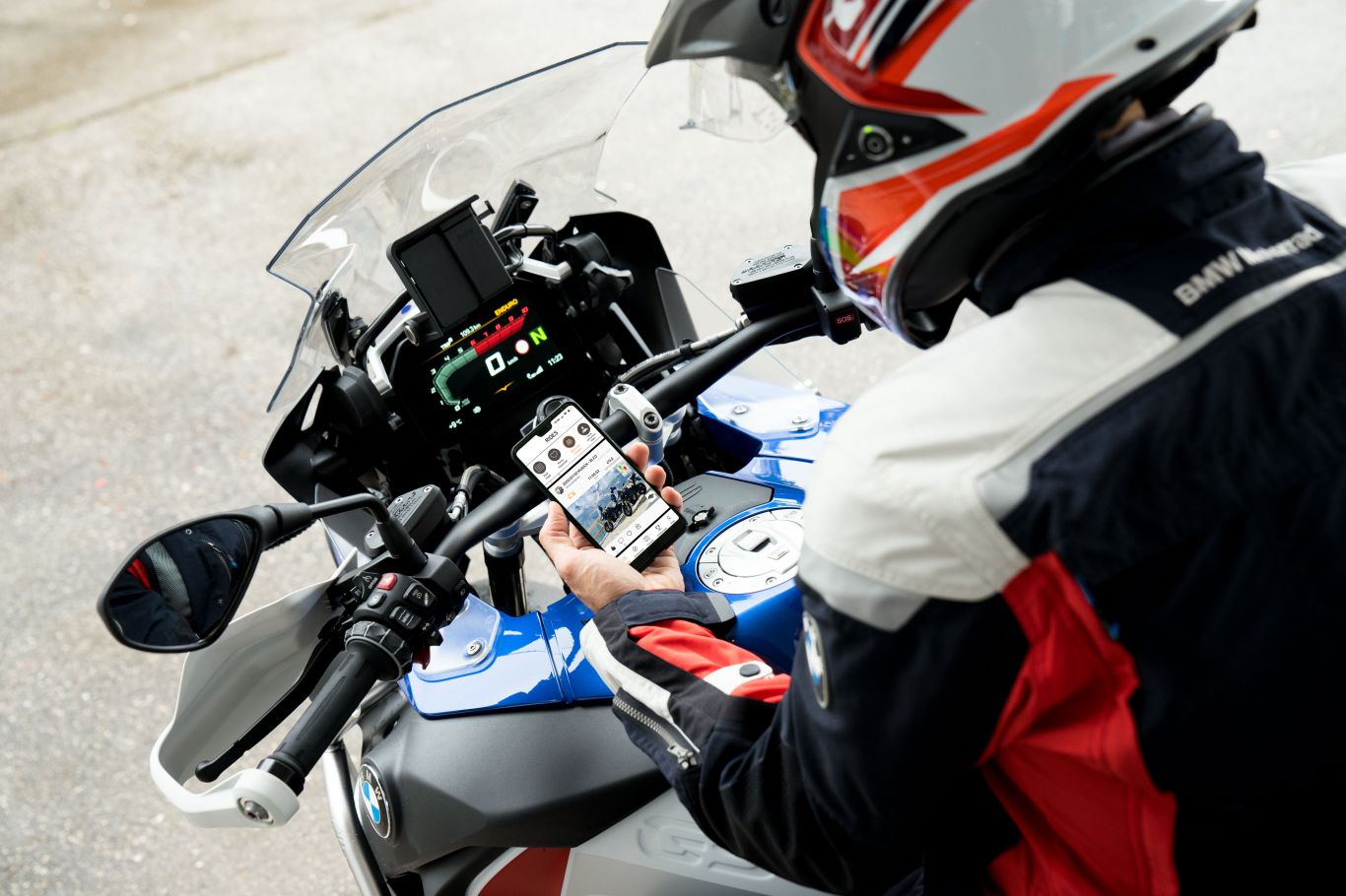 BMW Motorrad y REVER llegan al millón de usuarios.