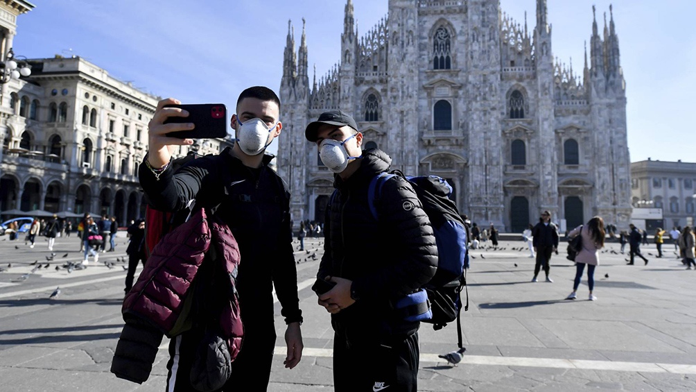 Italia hace obligatorio el uso de barbijo al aire libre en todo el país