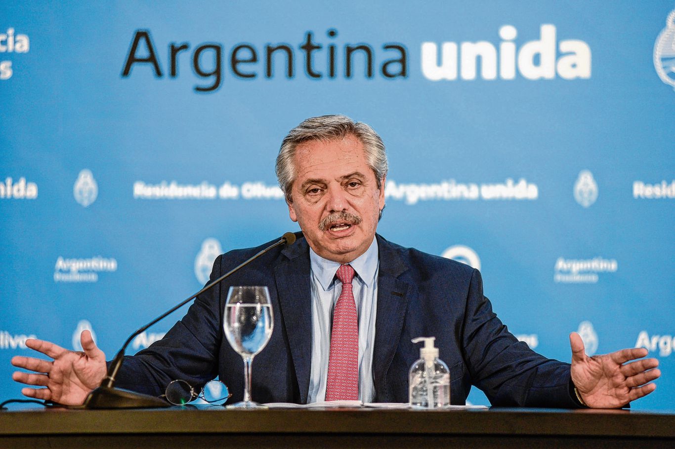 "El programa con el FMI lo vamos a hacer nosotros y vamos a salir adelante"