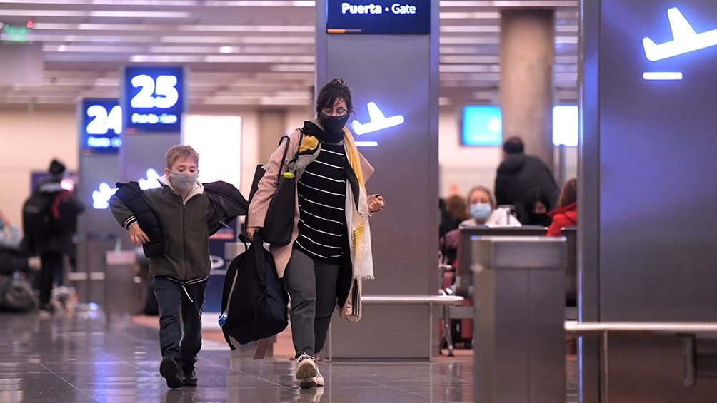AA2000 destacó el buen funcionamiento de los aeropuertos en el primer día de vuelos regulares