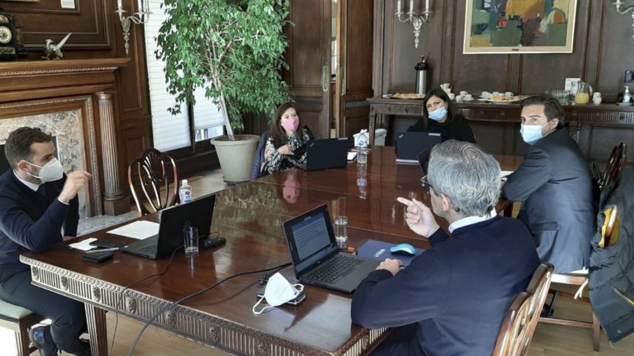 Economía y el Fondo cerraron una semana de "encuentros técnicos fluidos y constructivos"