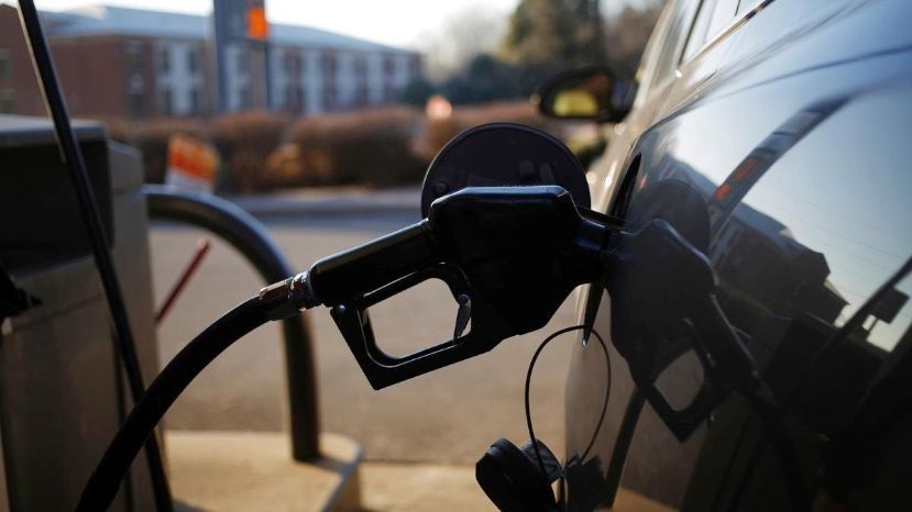 YPF aumentó los combustibles un 7% promedio en todo el país