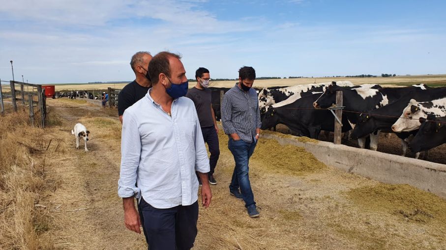 El Gobierno dialogó con productores queseros y tamberos