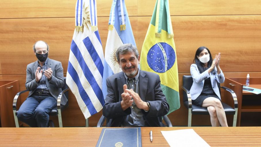 Firman Memorándum de Entendimiento para Creación del Centro Latinoamericano de Biotecnología