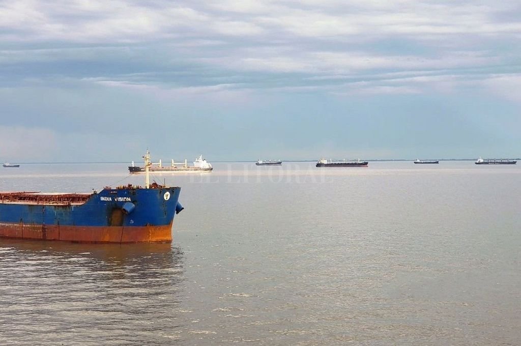 El Gobierno disolvió la Administración General de Puertos, que estaba a cargo de la Hidrovía
