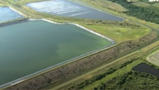 Estanque de almacenamiento de fertilizante de fósforo se acerca al colapso 'catastrófico