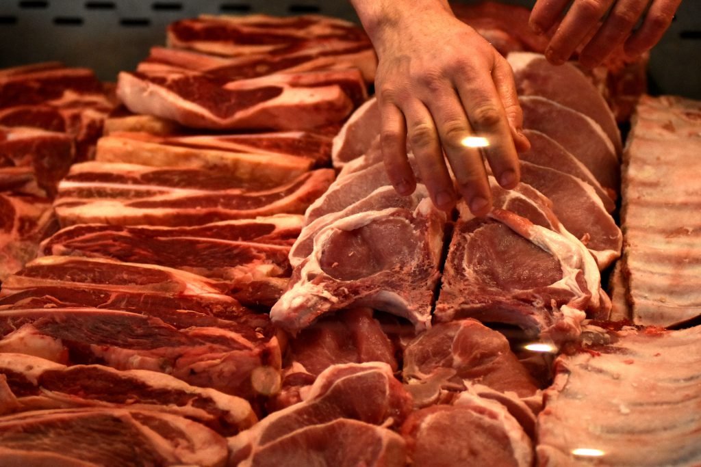 Precios minoristas de carne vacuna aumentaron 65% en el último año