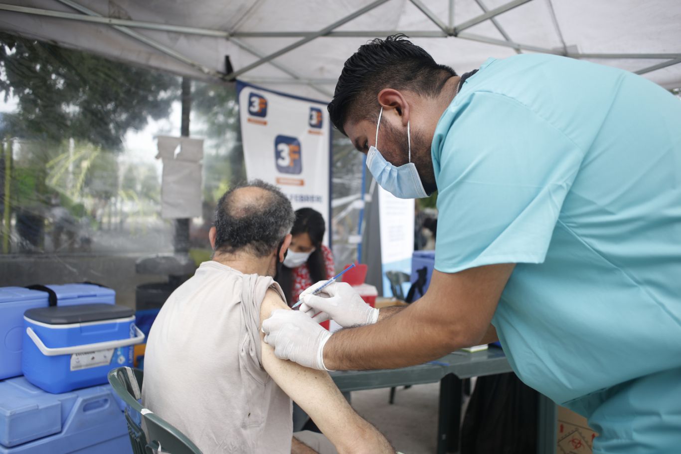 Trabajadores de la carne y de Liniers piden ser vacunados