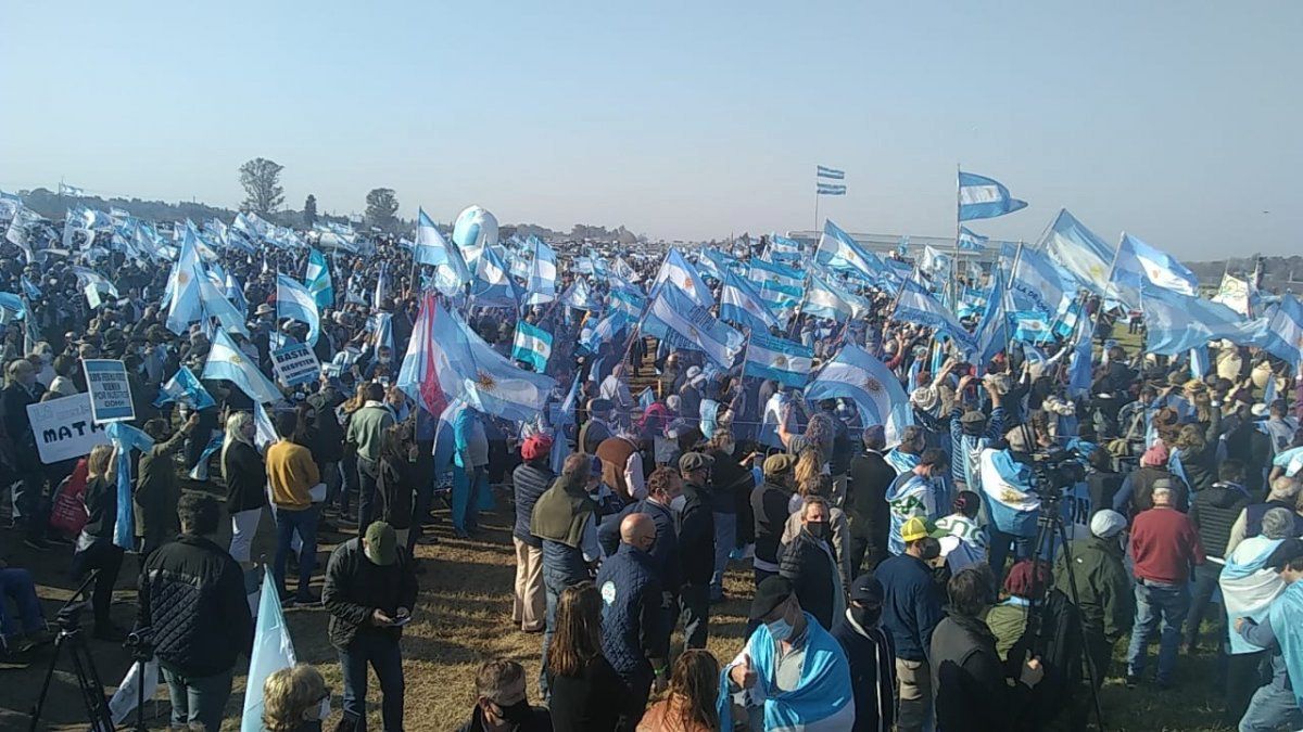 Comenzó en San Nicolás la protesta del agro