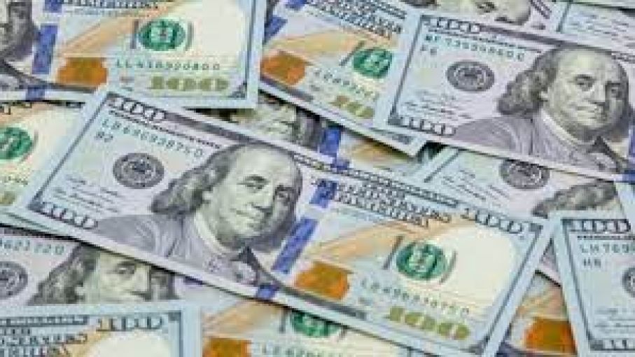 El blue inició julio con leve aumento y el BCRA debió vender US$ 190 millones