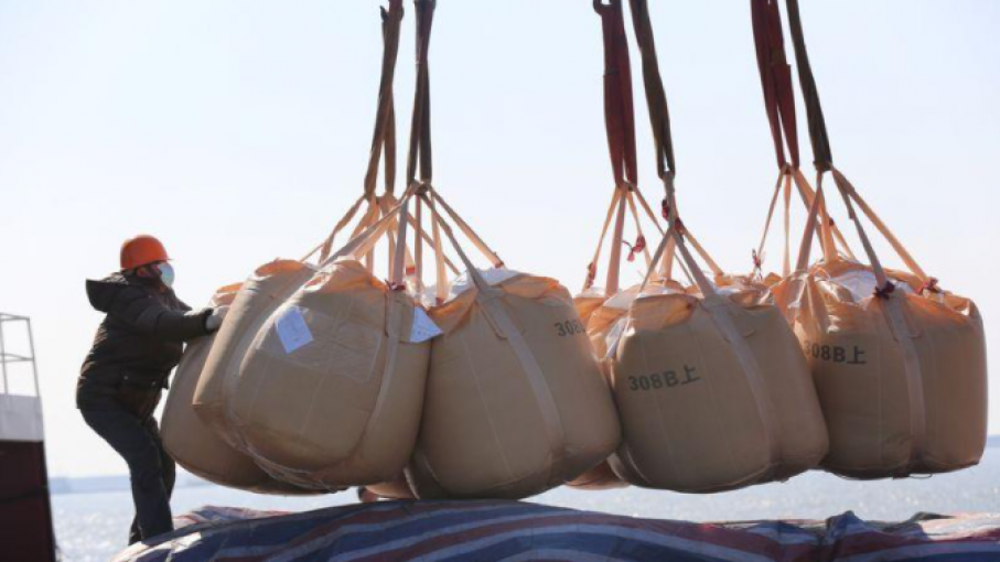 Los principales fabricantes de fertilizantes de China suspenderán las exportaciones en medio de la escasez de suministros