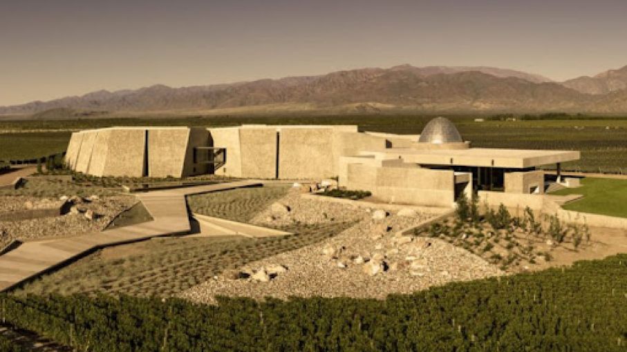 Destacan potencial vitivinícola argentino y el reconocimiento a bodega mendocina