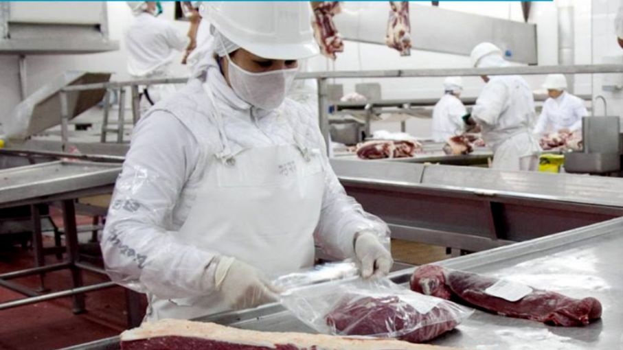 El gobierno flexibilizó el cepo a la carne a China