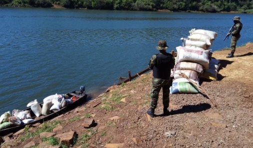 Prefectura secuestró más de 13 toneladas de soja en Misiones