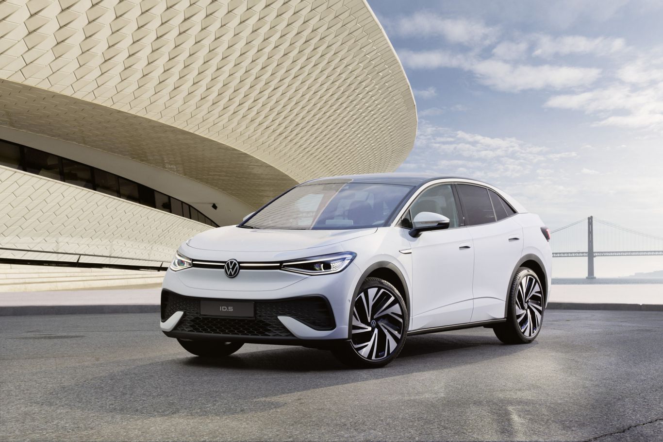 Volkswagen presenta el nuevo ID.5, el primer SUV eléctrico coupé de la marca