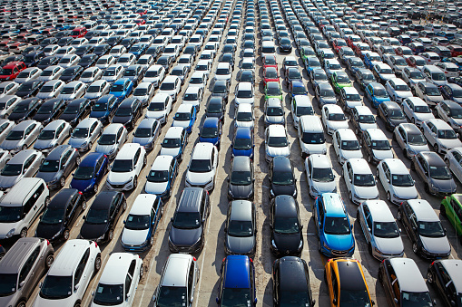 Diciembre llega con aumentos de casi 9% en el precio de algunos modelos de autos