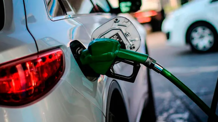 Combustibles: qué pasará con el aumento del 8% previsto en diciembre por la aplicación de impuestos