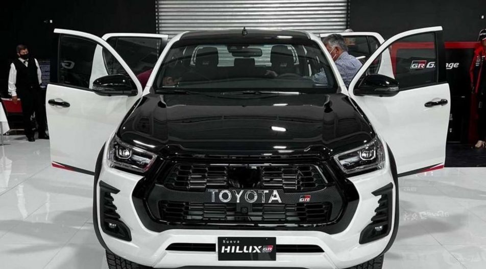 Toyota mostró la Hilux GR-Sport III fabricada en Argentina