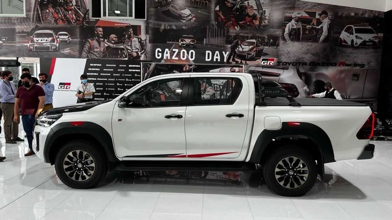 Toyota mostró la Hilux GR-Sport III fabricada en Argentina