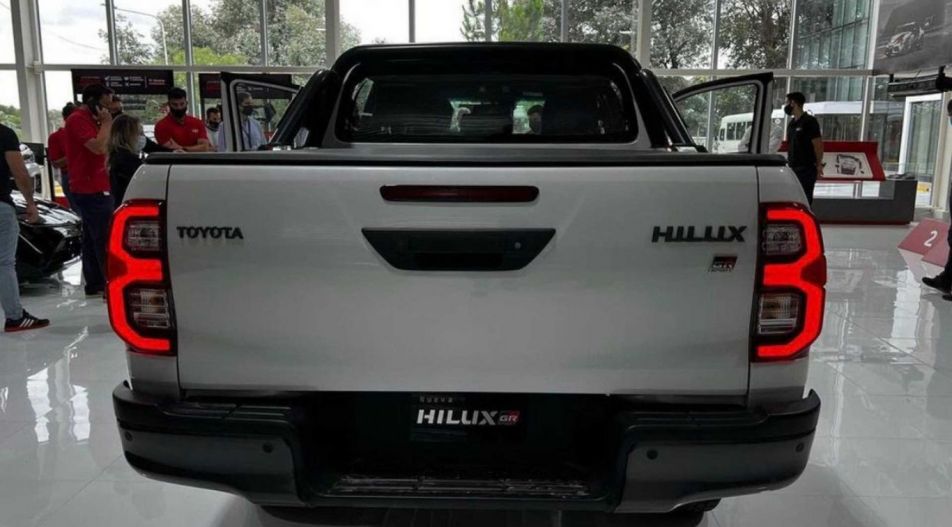Toyota mostró la Hilux GR-Sport III fabricada en Argentina