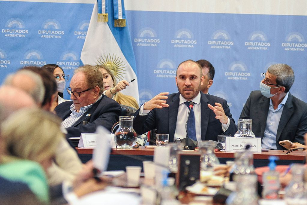 Guzmán: " hay que atacar el proceso inflacionario"