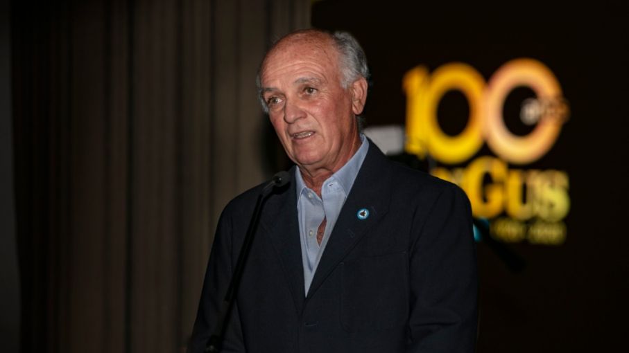 Bustillo anunció que la muestra de los 100 años de Angus se hará en mayo de 2022