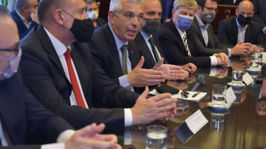 Lanzan créditos para sector cárnico y lechero por $100.000 millones