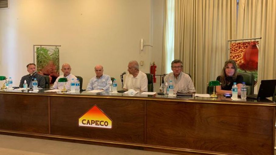 Agro cierra exitoso año 2021, pero sequía causa grave revés soja 2022