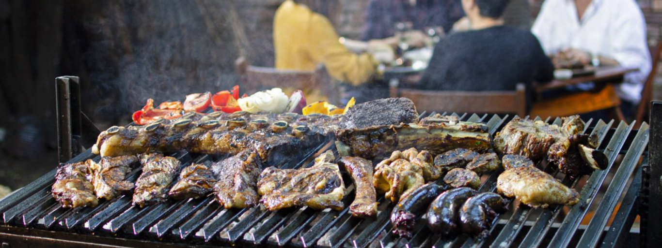 El asado y el vitel toné a la Libertadores, el matambre relleno, el pollo y el cerdo a la Sudamericana