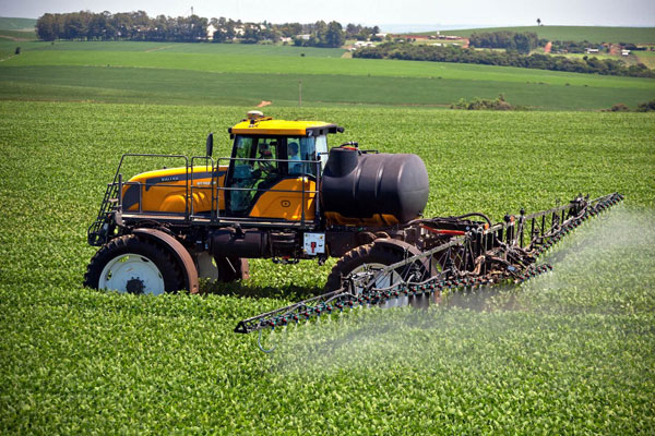 La facturación por la compra de maquinaria agrícola subió 69,8% en el tercer trimestre
