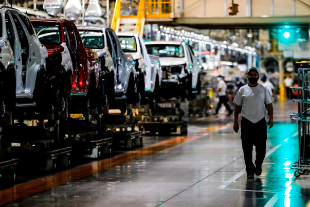 Fuerte reclamo del sector automotriz al BCRA: le piden dólares porque se acaban los repuestos