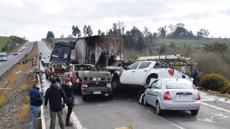¿Qué distancia entre autos es la correcta para transitar en rutas o autopistas?