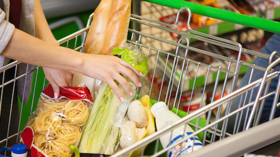 La canasta básica cerró con suba del 6,24% en octubre