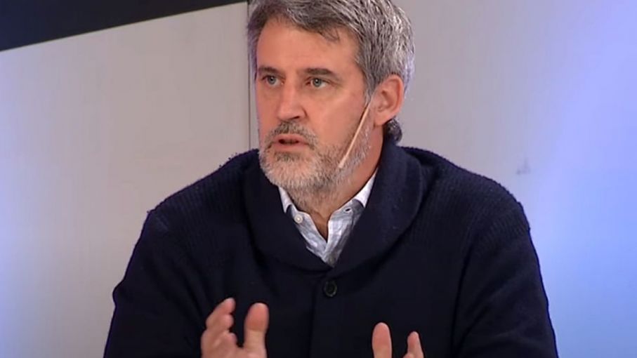 Prat-Gay alertó por las reservas y cuestionó a Massa: "No es confiable"