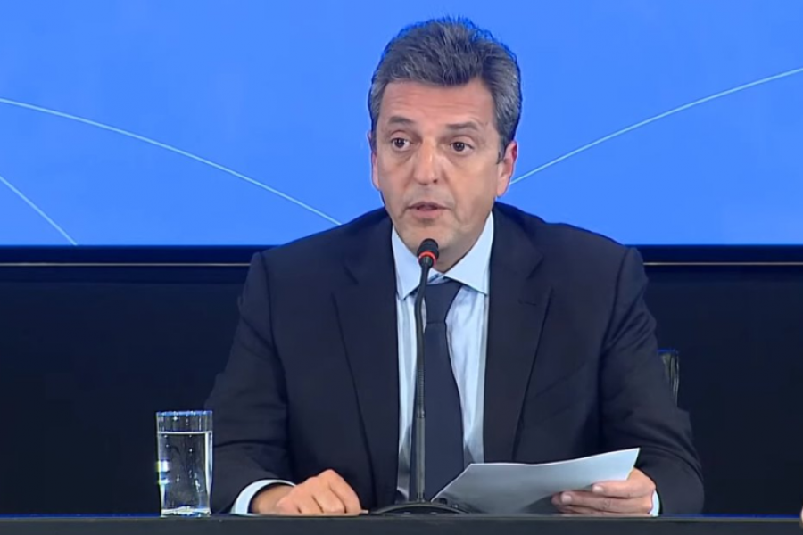 Sergio Massa anuncia compensaciones a productores porcinos y avícolas