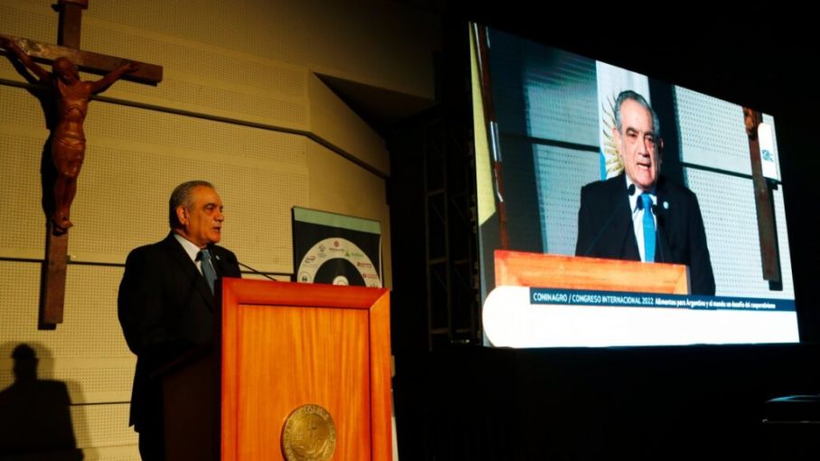 El presidente de Coninagro, Carlos Iannizzoto, reclamó un "cambio de timón urgente"