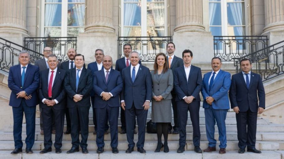 "Wado" de Pedro y los gobernadores del Norte Grande irán a Estados Unidos en misión comercial